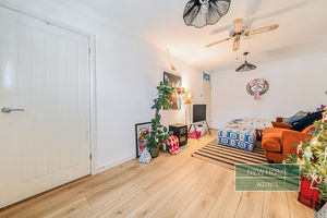 Photo 17- click for photo gallery